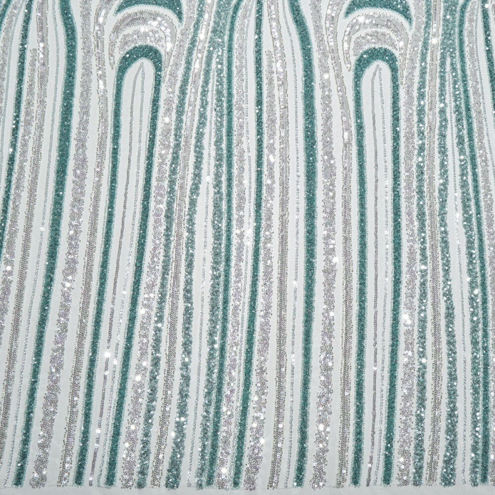 Dantela accesorizata tip panou in nuante de Argintiu Aqua