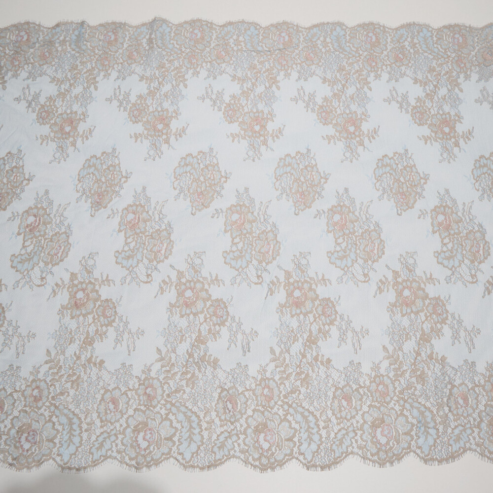 Dantela chantilly in doua tonuri