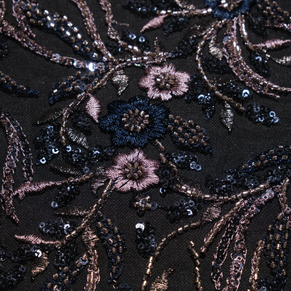 Dantela accesorizata cu model floral negru bleumarin