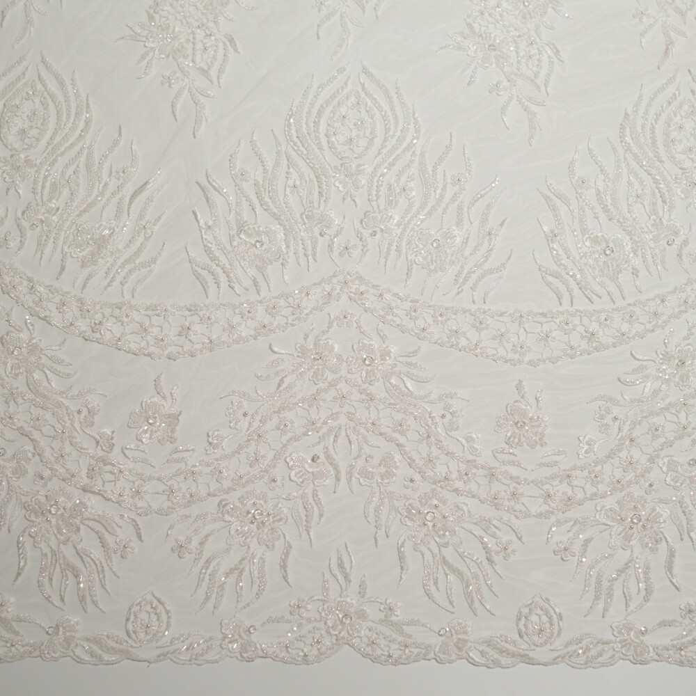 Dantelă fină ivoire pentru rochii de mireasă elegante și trene couture
