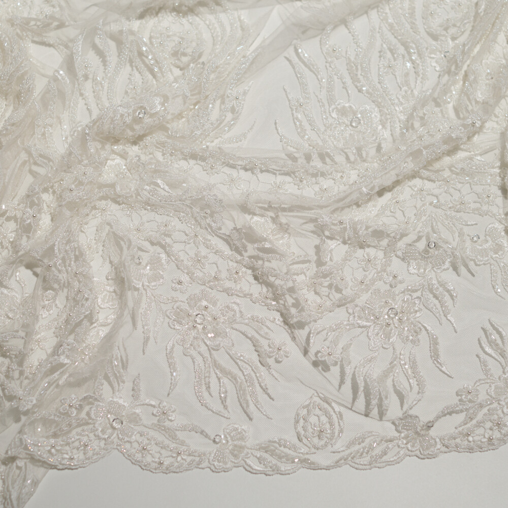 Dantelă fină ivoire pentru rochii de mireasă elegante și trene couture