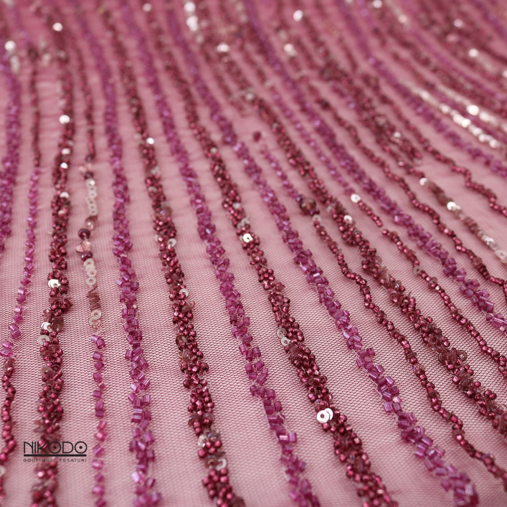 Dantela accesorizata Magenta