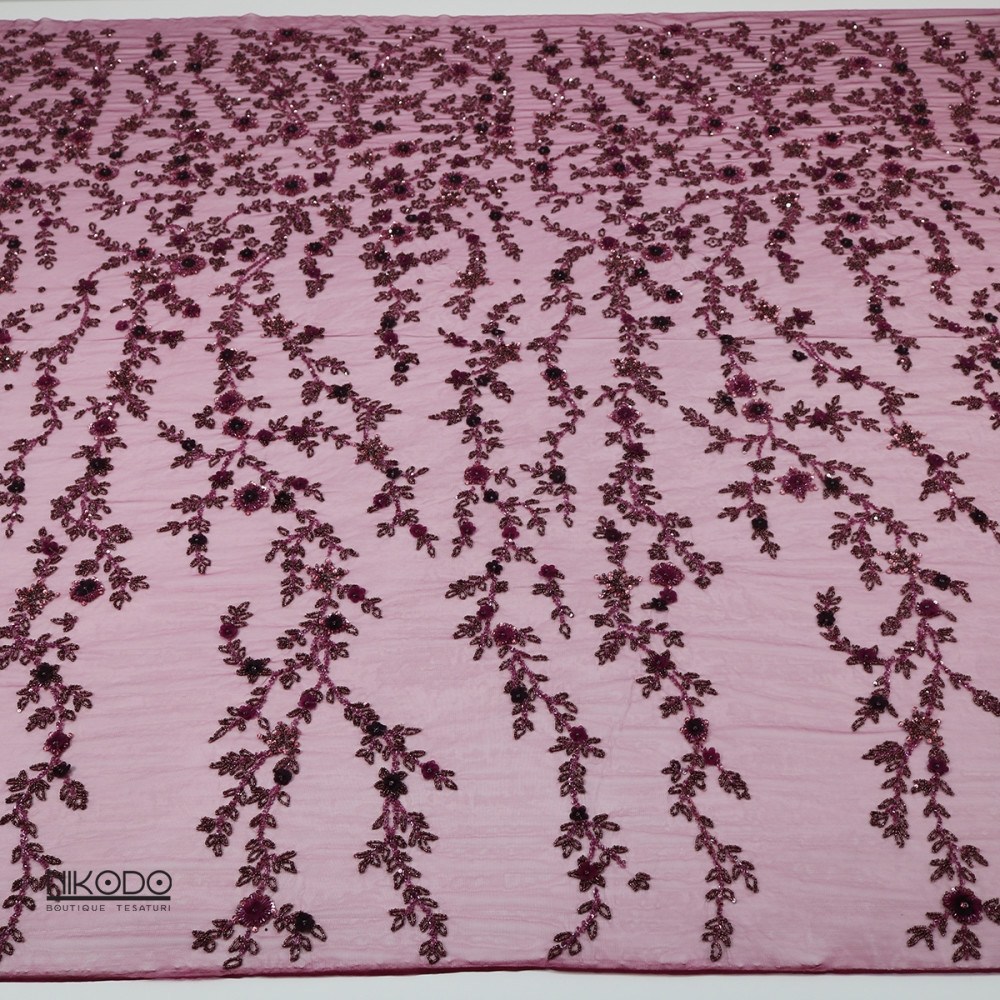 Dantela accesorizata Magenta