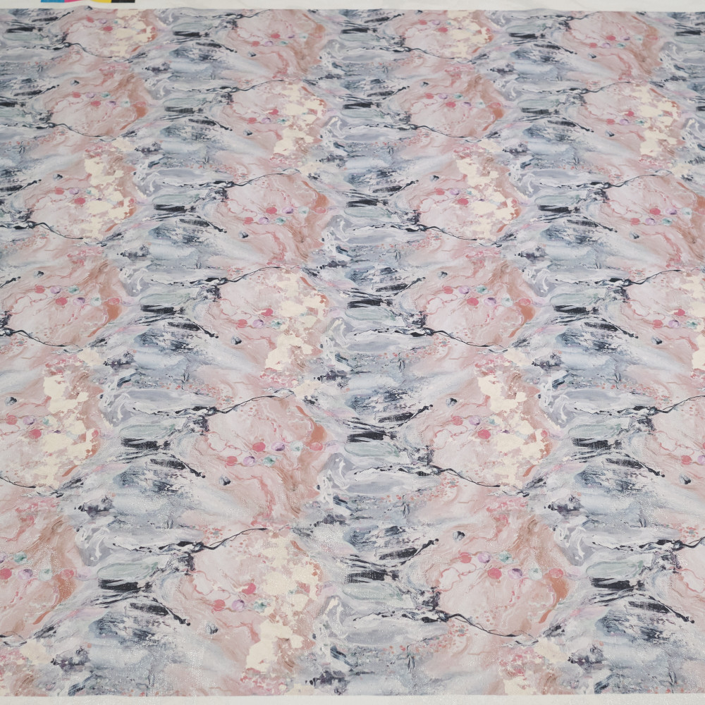 Jacquard imprimat multicolor cu fir metalic argintiu