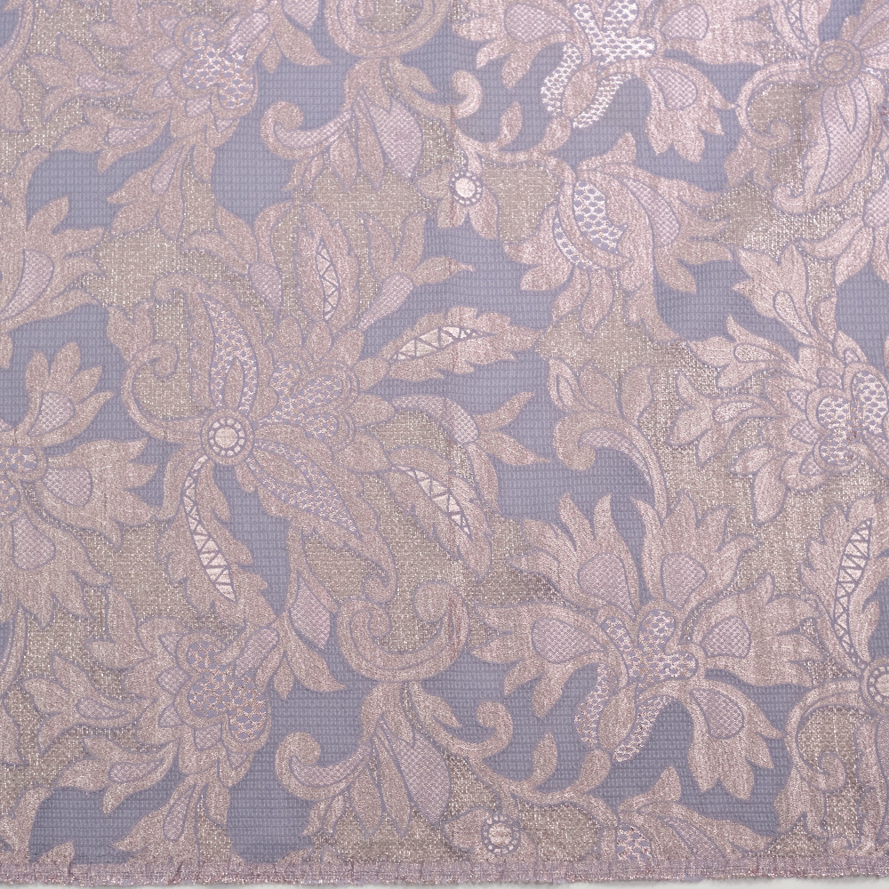 Jacquard cu motive florale si fir metalic