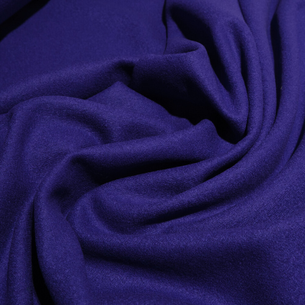 Lana Moessmer Albastru violet