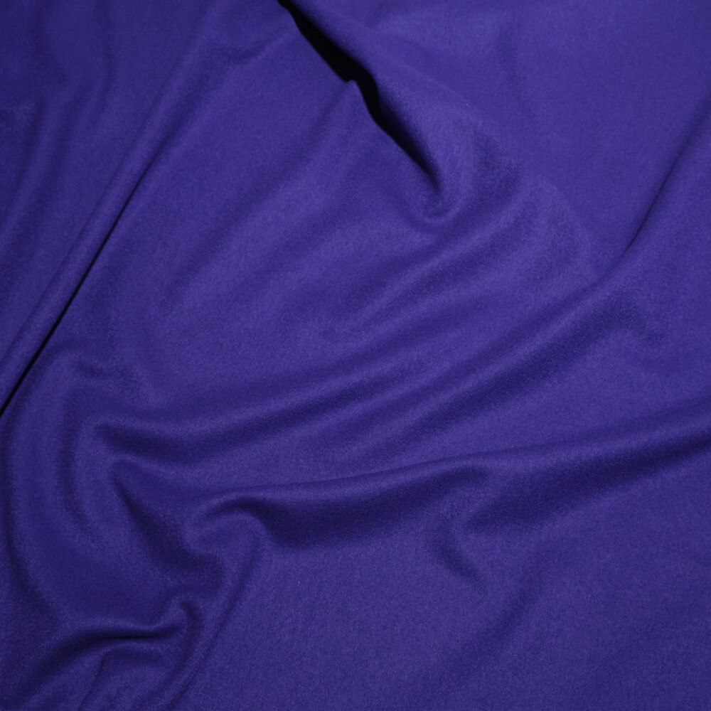 Lana Moessmer Albastru violet