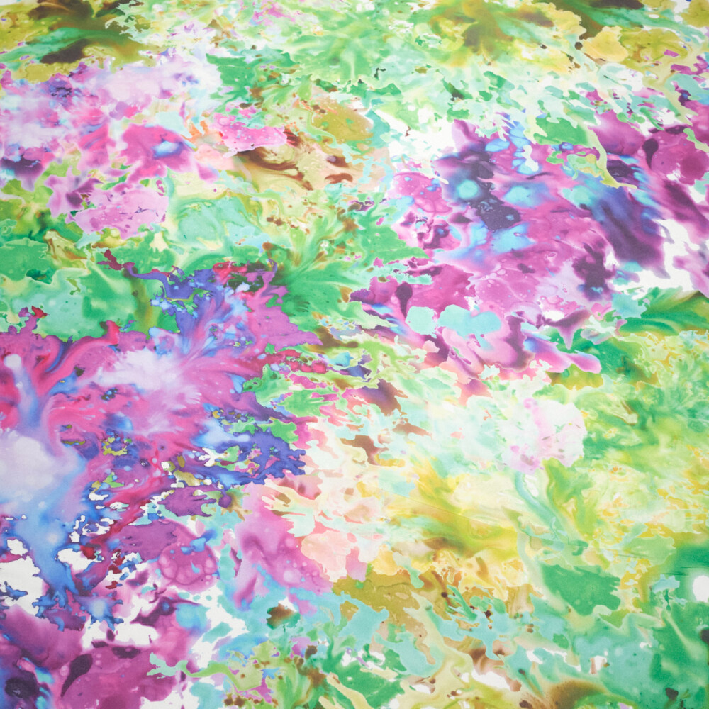 Matase imprimata digital cu motive abstracte