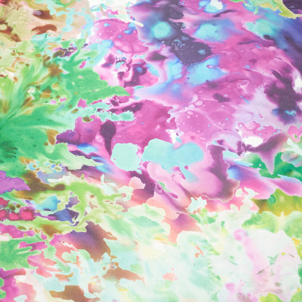 Matase imprimata digital cu motive abstracte
