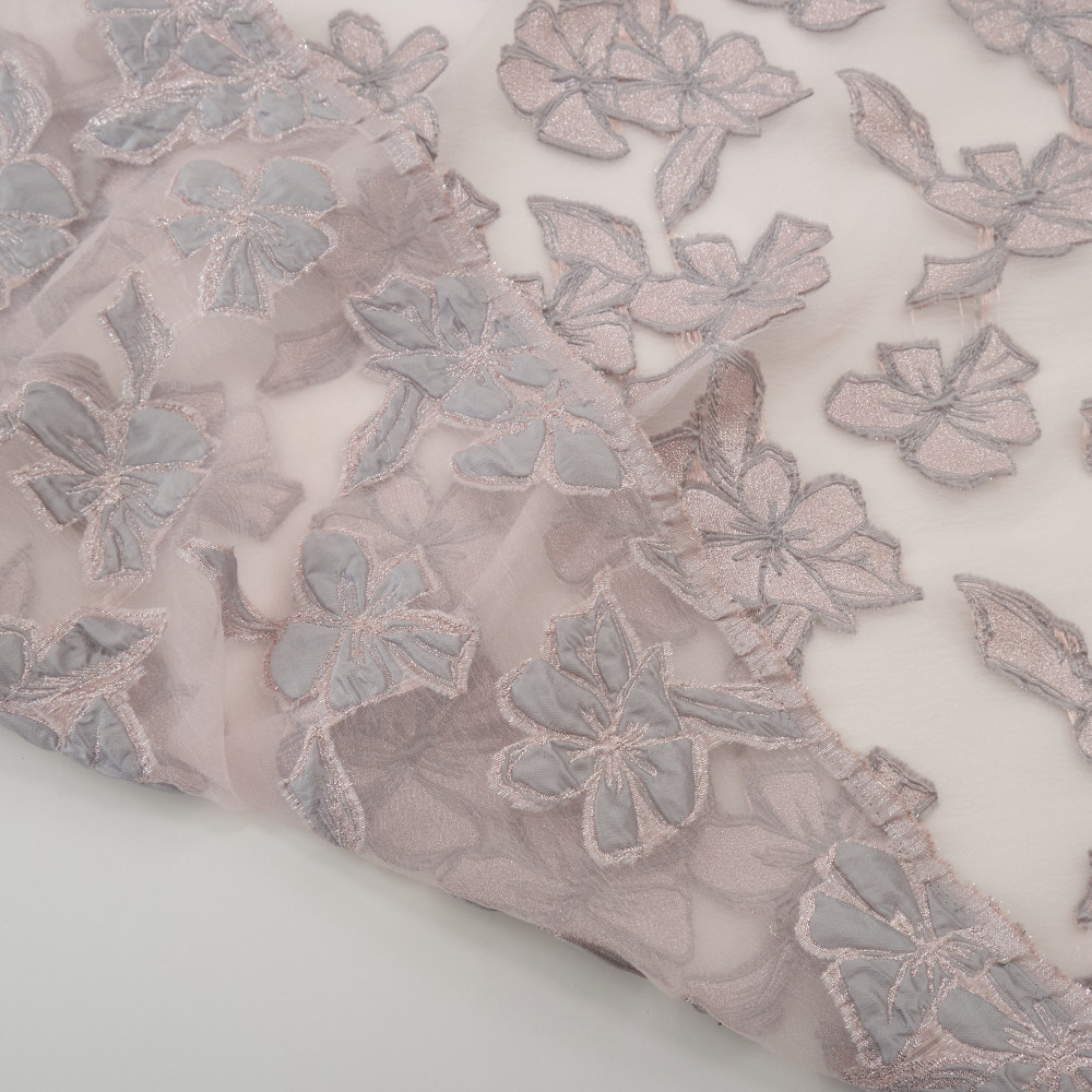 Jacquard cu flori si organza Roz Argintiu