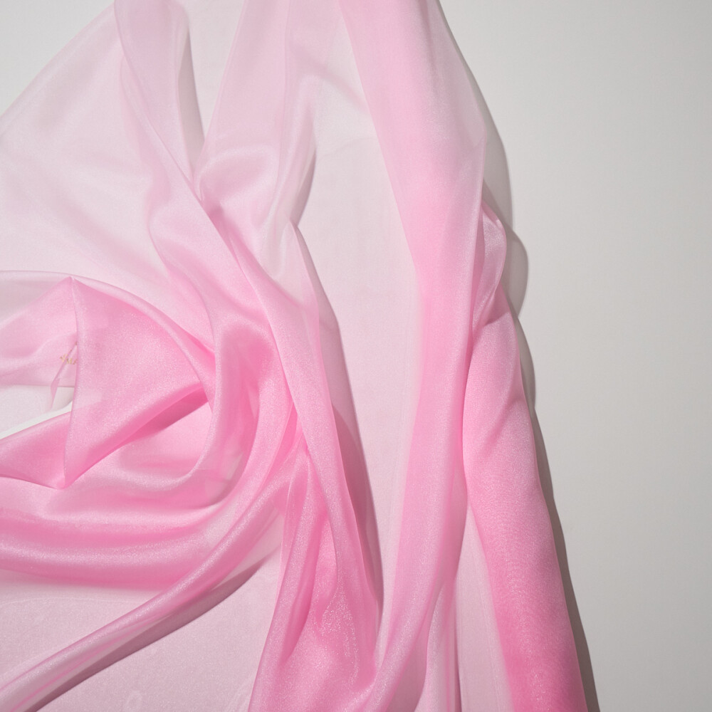 Organza cu aspect matasos in degrade