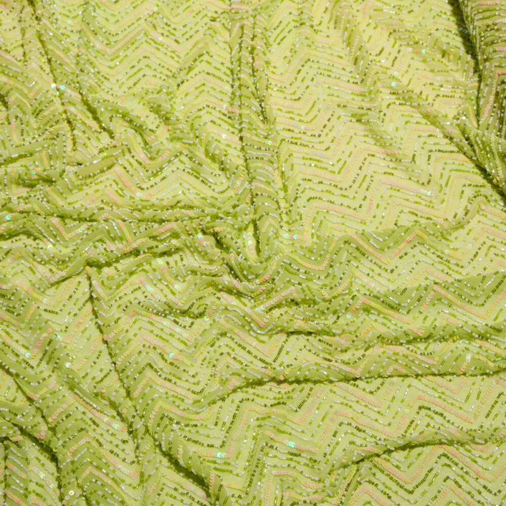 Paiete cusute pe voal de matase zig zag Verde lime