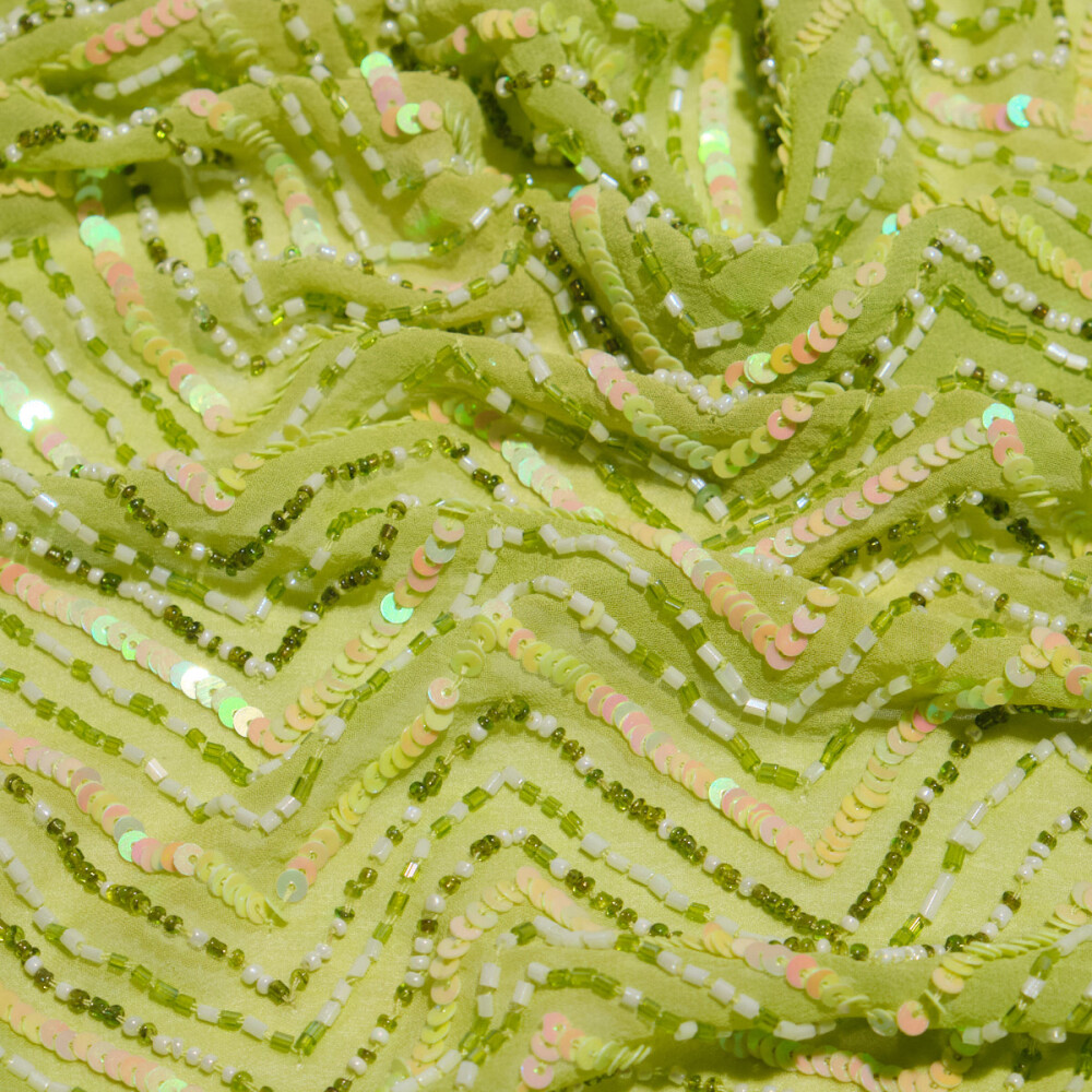 Paiete cusute pe voal de matase zig zag Verde lime