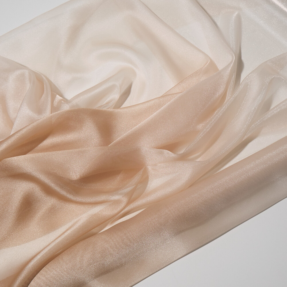 Organza cu aspect matasos in degrade cappucino crem