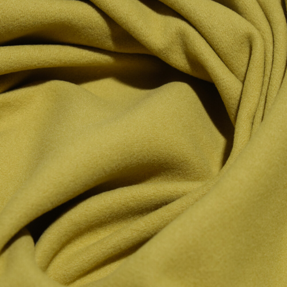Stofa de lana Casha mustar - material gros, moale si elegant Stofa de lana Casha mustar - material gros, moale si elegant