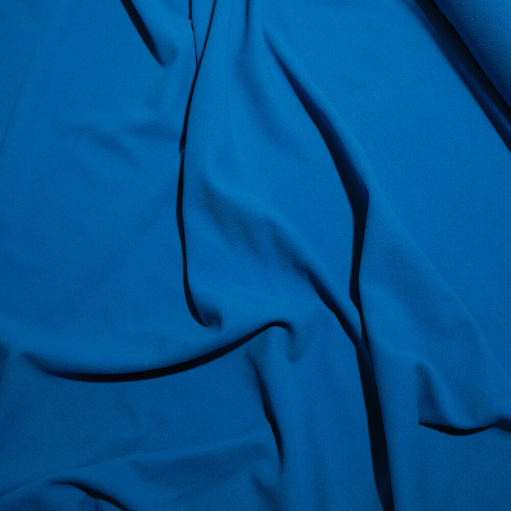 Stofa de lana Casha albastru cobalt - material gros, moale si elegant Stofa de lana Casha albastru cobalt - material gros, moale si elegant