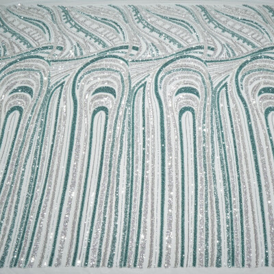 Dantela accesorizata tip panou in nuante de Argintiu Aqua