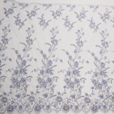 Dantela chantilly brodata cu paiete si maergel - floral pastel