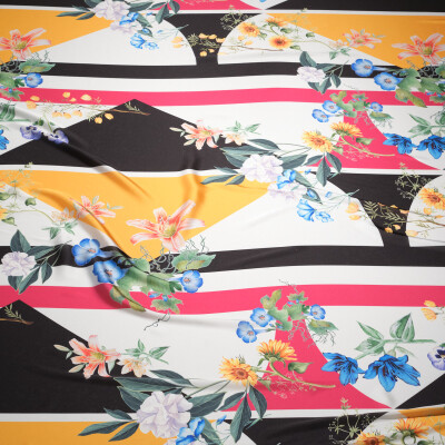 Matase imprimata digital cu motive abstracte florale si geometrice multicolore 