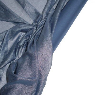 Voal de matase naturala peliculizat creponat Silver blue 