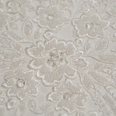 Dantelă premium pentru rochie de mireasă cu bordură decorativă