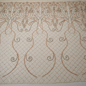 Dantela accesorizata manual tip panou Nude gold