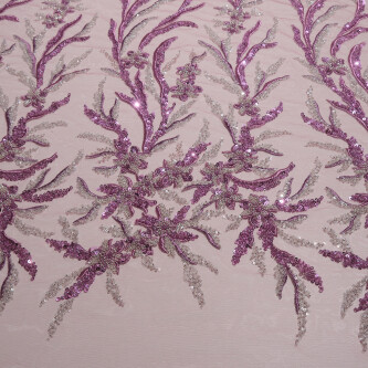 Dantela accesorizata