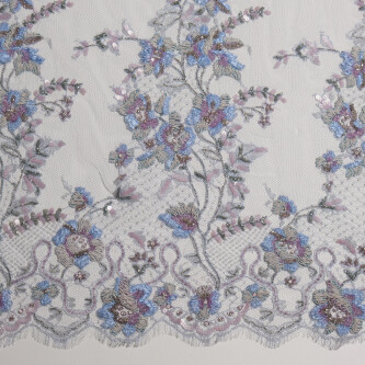Dantela chantilly brodata cu paiete si maergel - floral pastel