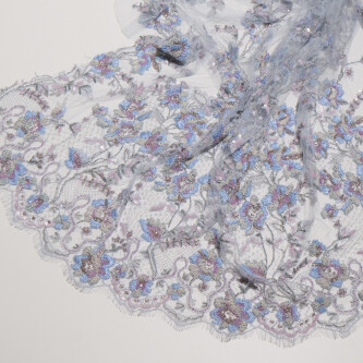 Dantela chantilly brodata cu paiete si maergel - floral pastel