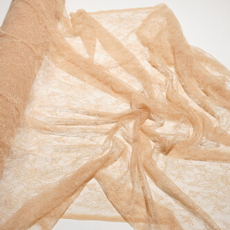 Dantela chantilly nude cupon 1.5 m x 1.5 m 