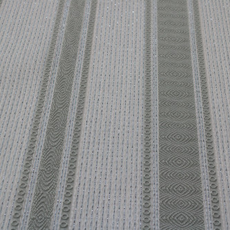 Jacquard in dungi cu fir metalic semi-transparent 