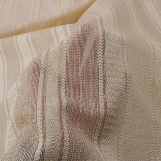 Jacquard in dungi cu fir metalic semi-transparent 