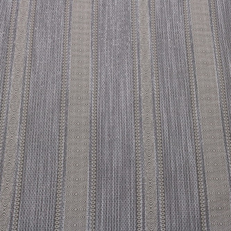 Jacquard in dungi cu fir metalic semi-transparent 