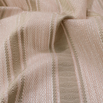 Jacquard in dungi cu fir metalic semi-transparent 