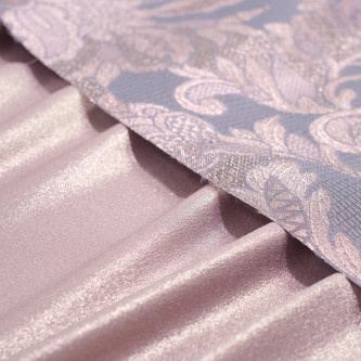 Jacquard cu motive florale si fir metalic