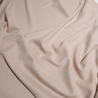 Lana Moessmer Roz Pudra