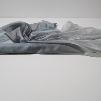 Organza cu aspect matasos in degrade gri argintiu